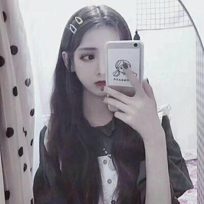 女生拿手机遮脸头像手机控