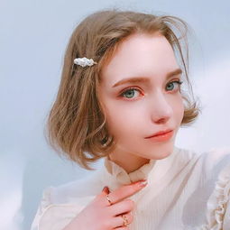 欧美黑白女生头像高冷神仙姐姐