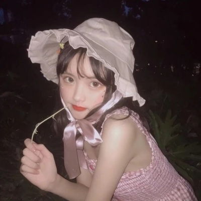 个性高冷气质女生头像,清纯的美女为你而来