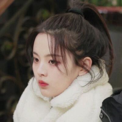 头像元气少女杨超越