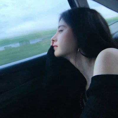 诱人头像女头,吸引人的头像女生