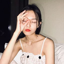 zara彩妆首发,我的焦点全在新生代国模上