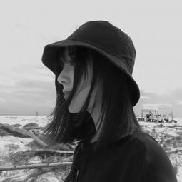 女生高冷黑白孤独头像头像