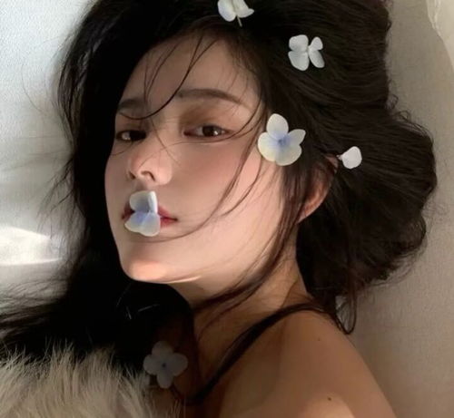 伤心难过的头像女生