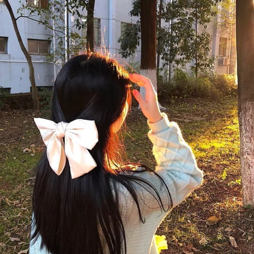 女生头像我只是念旧,并不代表我要往回走