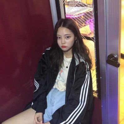 小姐姐qq头像暗黑丧系真人头像女生漂亮的