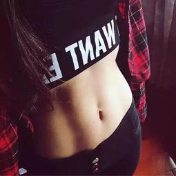 52岁李若彤身材似25岁女孩美照刷屏,马甲线抢眼
