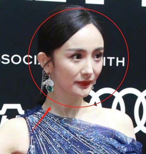 gq女星生图照,杨幂法令纹明显欧阳娜娜发福,倪妮状态却好绝