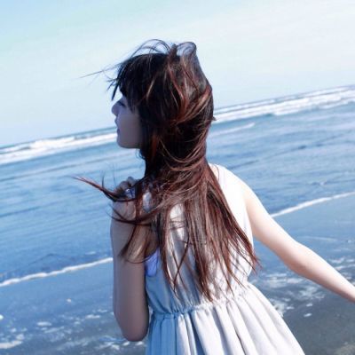 一个女人好不好撩,就看她朋友圈有没有这两个特点