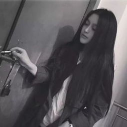 意境头像女生唯美黑白图片愿你在见到我时不管不顾给我个拥抱