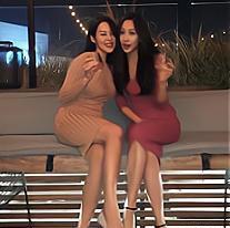 40岁姐妹花,却拥有20岁少女身材和颜值,这难道是长生不老吗