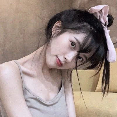 网易云热评那天,拿闺蜜手机给老公打电话,号码还没输完,就看到...