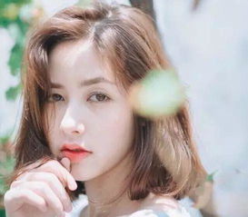 微信头像女生简单大方学生前后