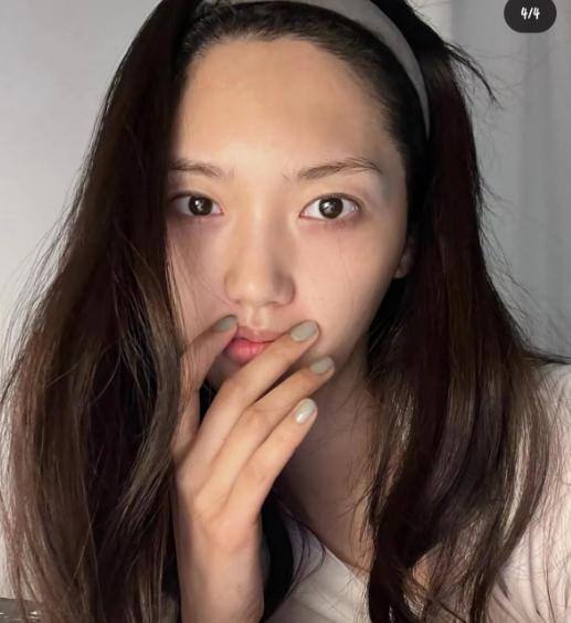 噩耗26岁韩星郑彩率去世,生前动态阴森诡异,粉丝疑死因不简单