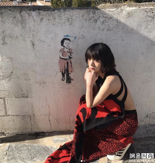 她拥有厌世脸神似小松菜奈身材太好上榜最讨厌女艺人