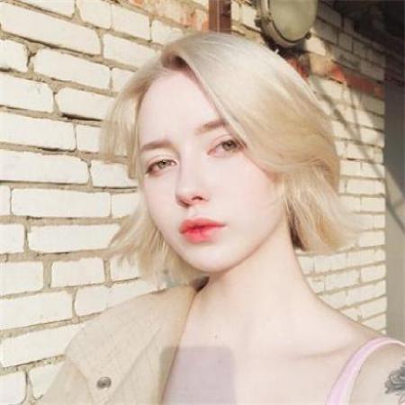 2020最新独特好看的欧美女生头像气质唯美图片