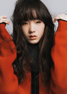 小s大女儿拍大片撞脸女星被赞超模脸,网友女大十八变
