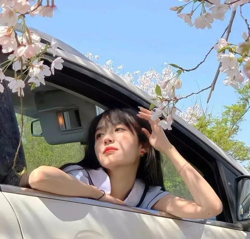 成年女人最适合的微信头像小玲