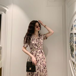 大眼睛连衣裙