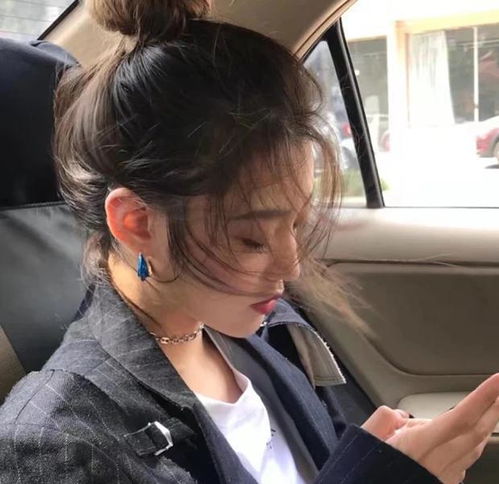 比扎马尾时髦,比丸子头显瘦今年最流行辣椒头,洋气不挑人