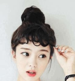 夏天太热需要换个发型这样扎头发美炸了,时尚又减龄