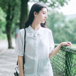 求两张美女闺蜜头像,一人一张的那种