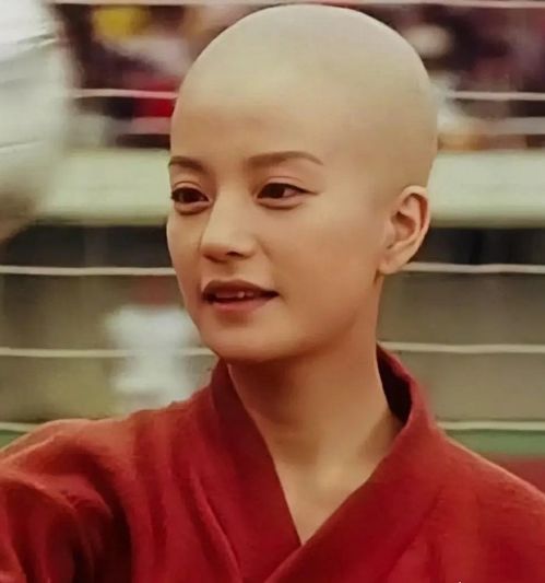 光头考验女星的颜值,邓紫棋可爱,宁静很man,施诗颜值天花板