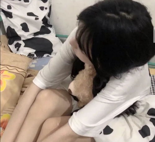 ins温柔挡脸女生头像