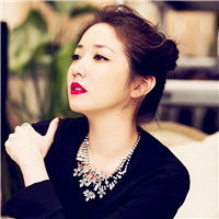 比基尼美女头像