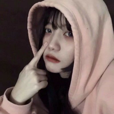 简约时尚的女生微博头像