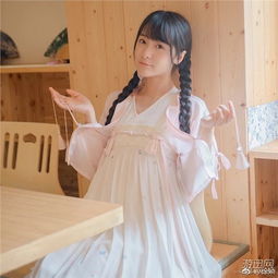 二次元美少女徐娇汉服新照清新可人宛如邻家女孩