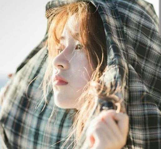 女生想要自己变漂亮,就别再脸上做这3件事,否则直接判定无颜女
