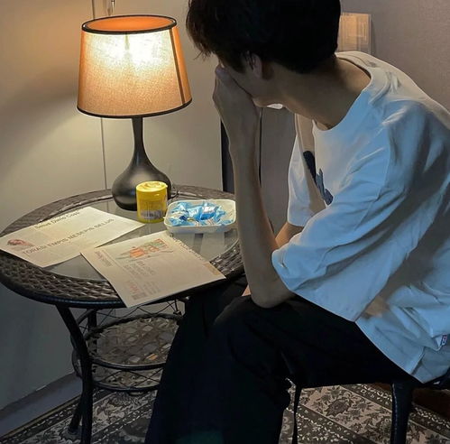 男生头像我们不是电影我也少点运气