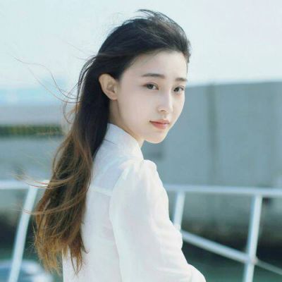 有亲和力的微信美女头像2018最新聚散离合都在情理之中