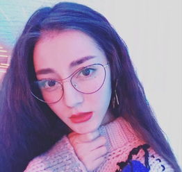 都说迪丽热巴长相偏英气,其实她又美身材又好又会穿