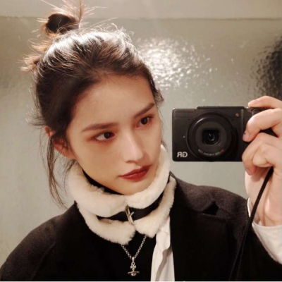 拽拽的超霸气的女生头像望喜欢