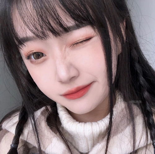 女生头像男人拽那就甩让他在黑名单里摇摆持续更新,点赞关注