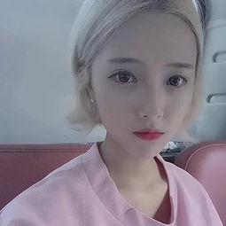 四叶草闪亮女孩儿