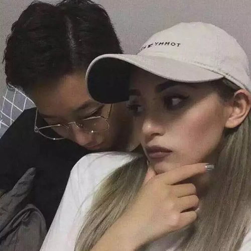 最吸引人的女头像情侣头像