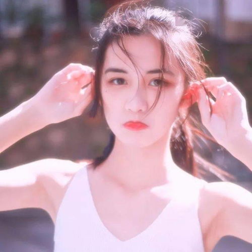 经常对你说这些话的男人,潜台词大多是我爱的只有你一人