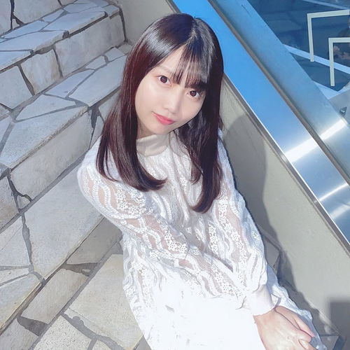 青春美少女松下玲绪菜简直是可爱樱花妹的典范