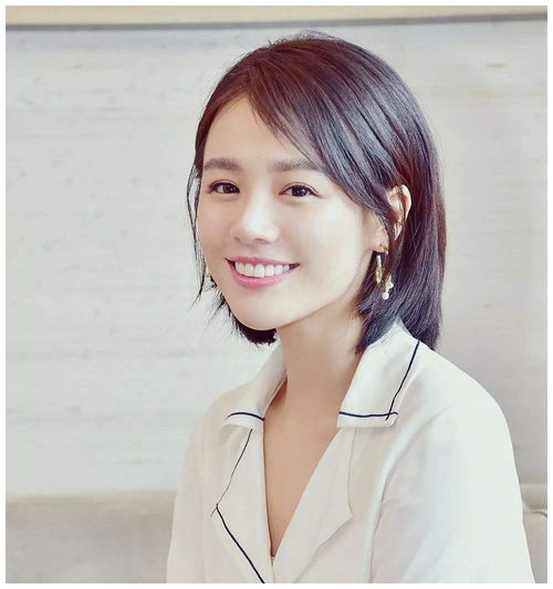 笑容治愈的女星,谭松韵干净纯粹,高圆圆清新自然