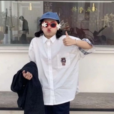 傻雕雕女生头像