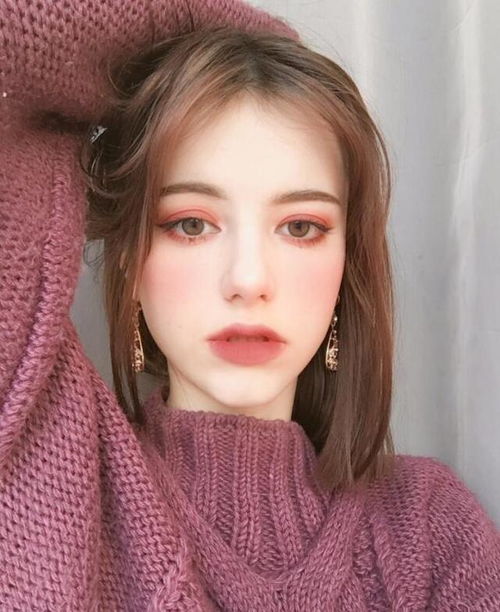 17岁俄罗斯妹子走红,韩妆化得出神入化,被封为人间水蜜桃