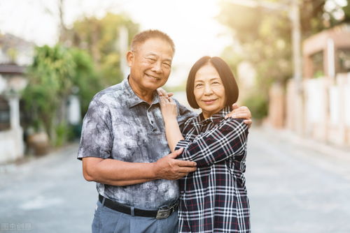 女人过了50岁后,单身幸福还是再婚幸福三位阿姨说出真心话