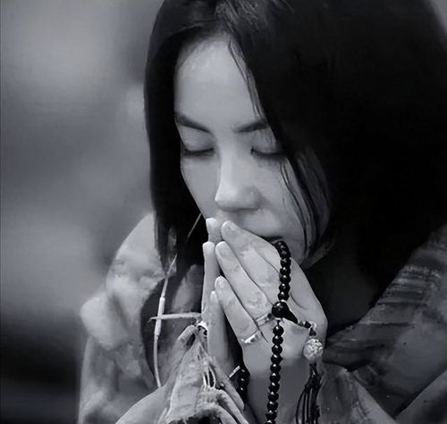 李敖王菲之所以高冷,因为她肚子里没墨水,本质是一个愚妇