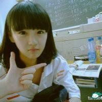 女生吹泡泡糖头像图片微信头像图片大全