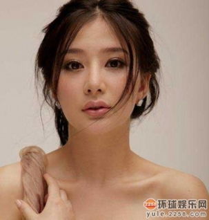 杨幂被封圆月弯刀开扒娱圈侧脸残女星