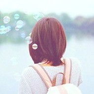 吹泡泡头像女暗黑