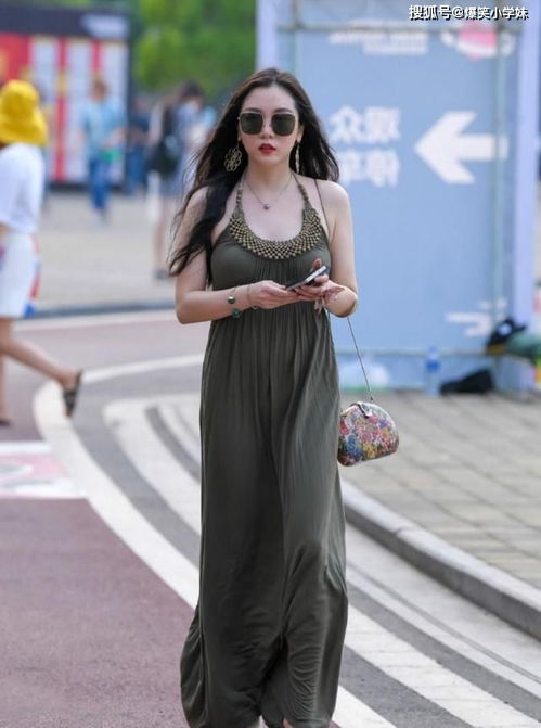 爆笑gif不娶媳妇,真的不知道女人有多少化妆品